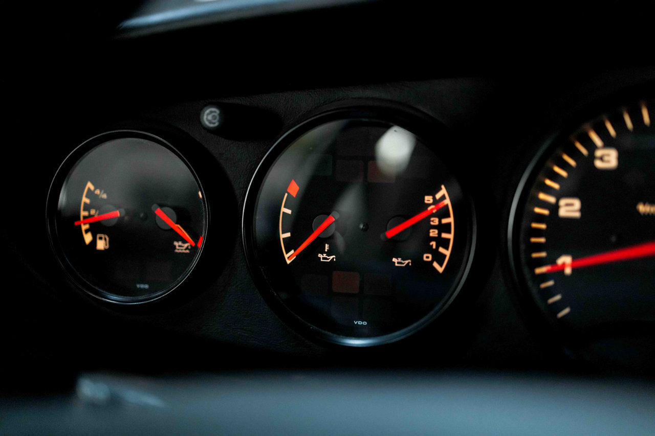 Used 1998 Porsche 911 Carrera 4S image 54