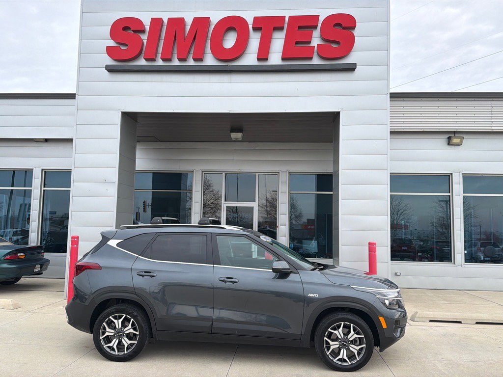 Used 2023 Kia Seltos EX