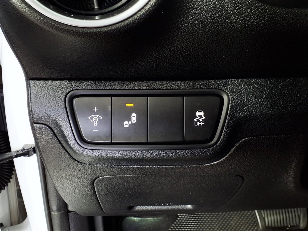 Used 2022 Kia Forte LXS w/ LXS Technology Package image 24