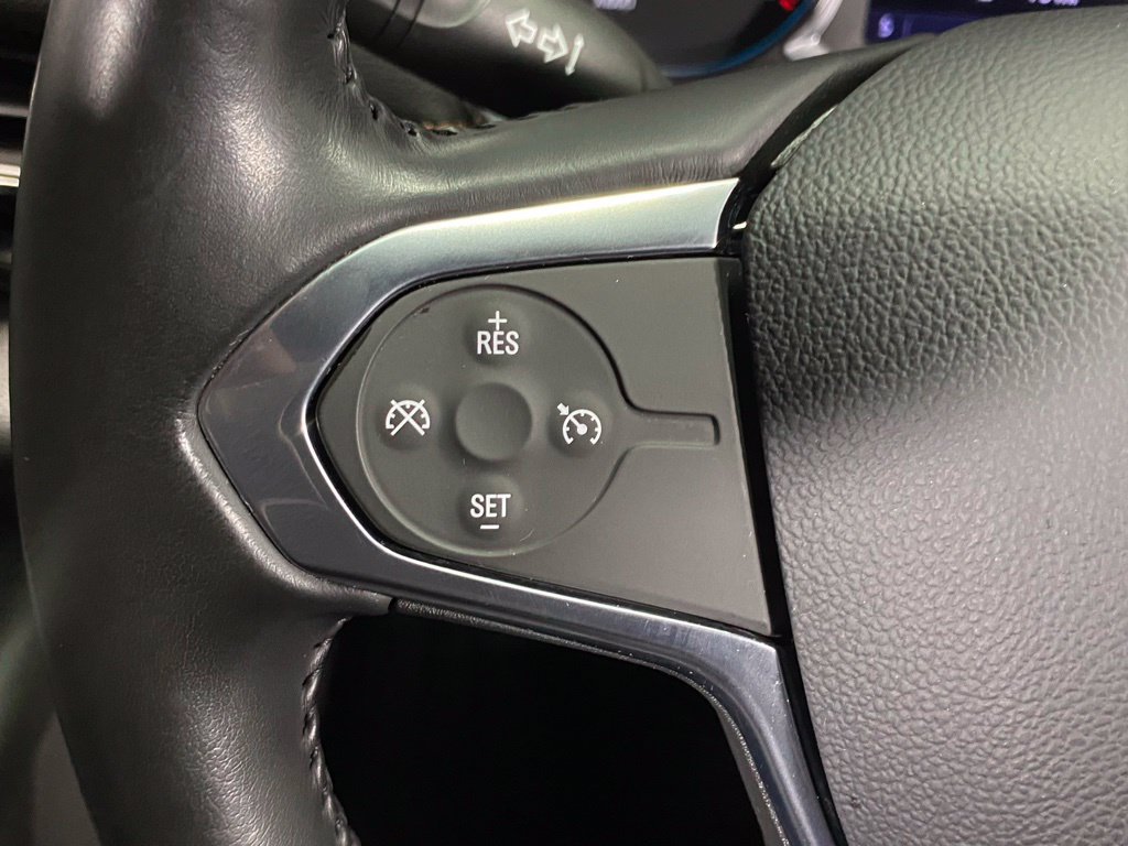 Used 2020 Chevrolet Traverse LT w/ LPO, Floor Liner Package AWD/4WD image 32