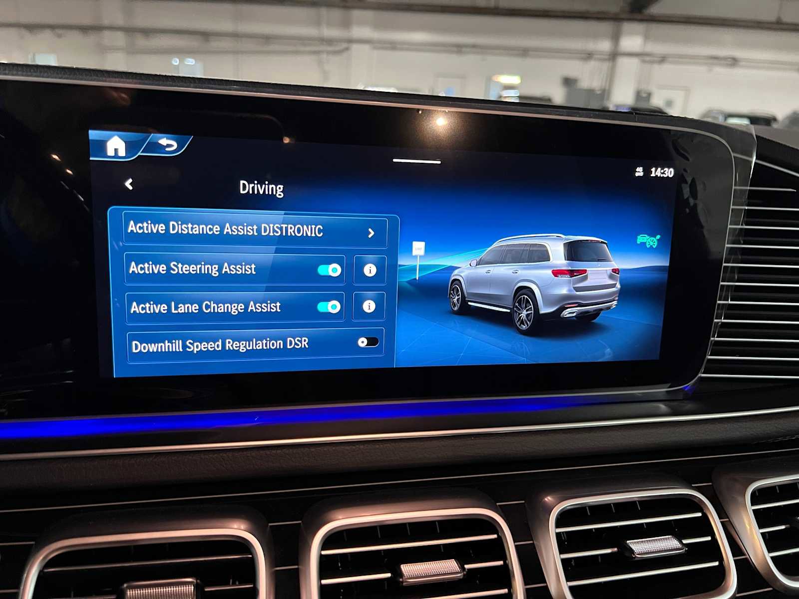 New 2026 Mercedes-Benz GLS 580 4MATIC image 30