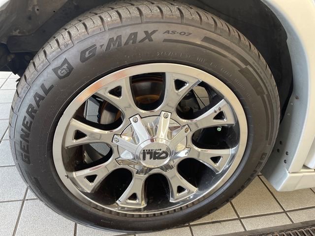 Used 2017 Chevrolet Express 2500 Extended image 5