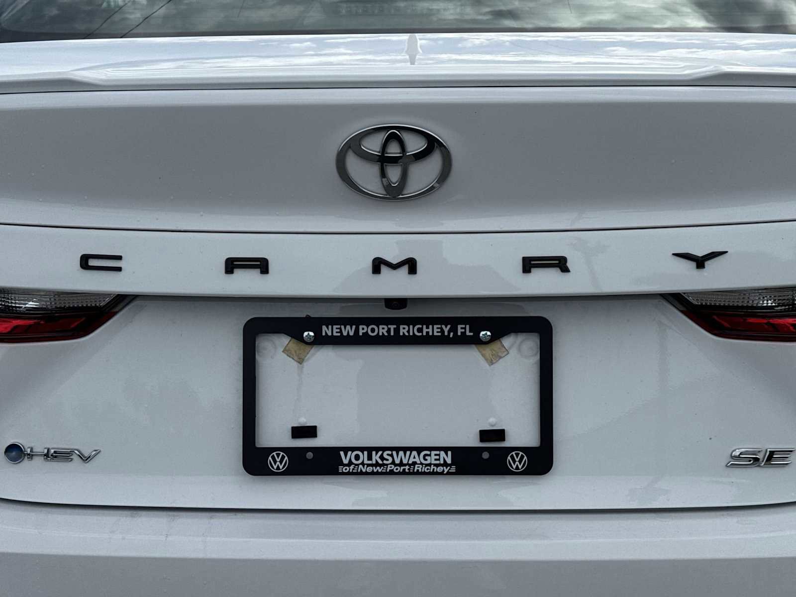 Used 2025 Toyota Camry SE w/ Multimedia Upgrade Package FWD image 11