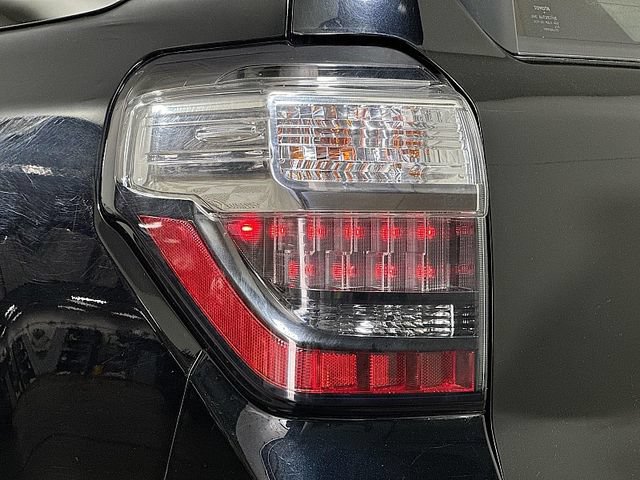 Used 2019 Toyota 4Runner SR5 Premium AWD/4WD image 26