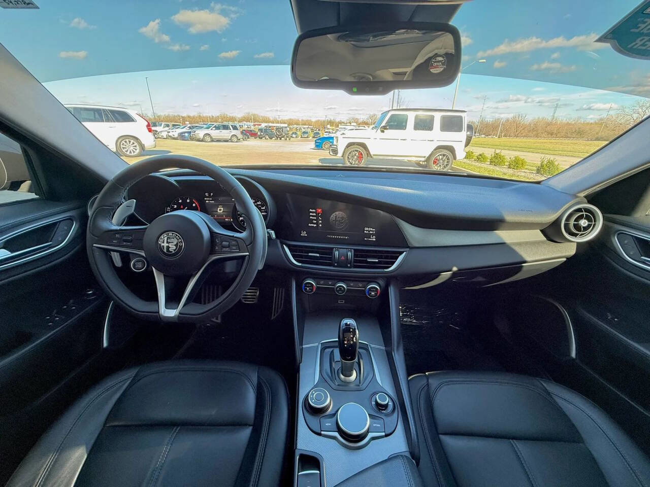 Used 2019 Alfa Romeo Giulia w/ Quick Order Package 22K Sport RWD image 15