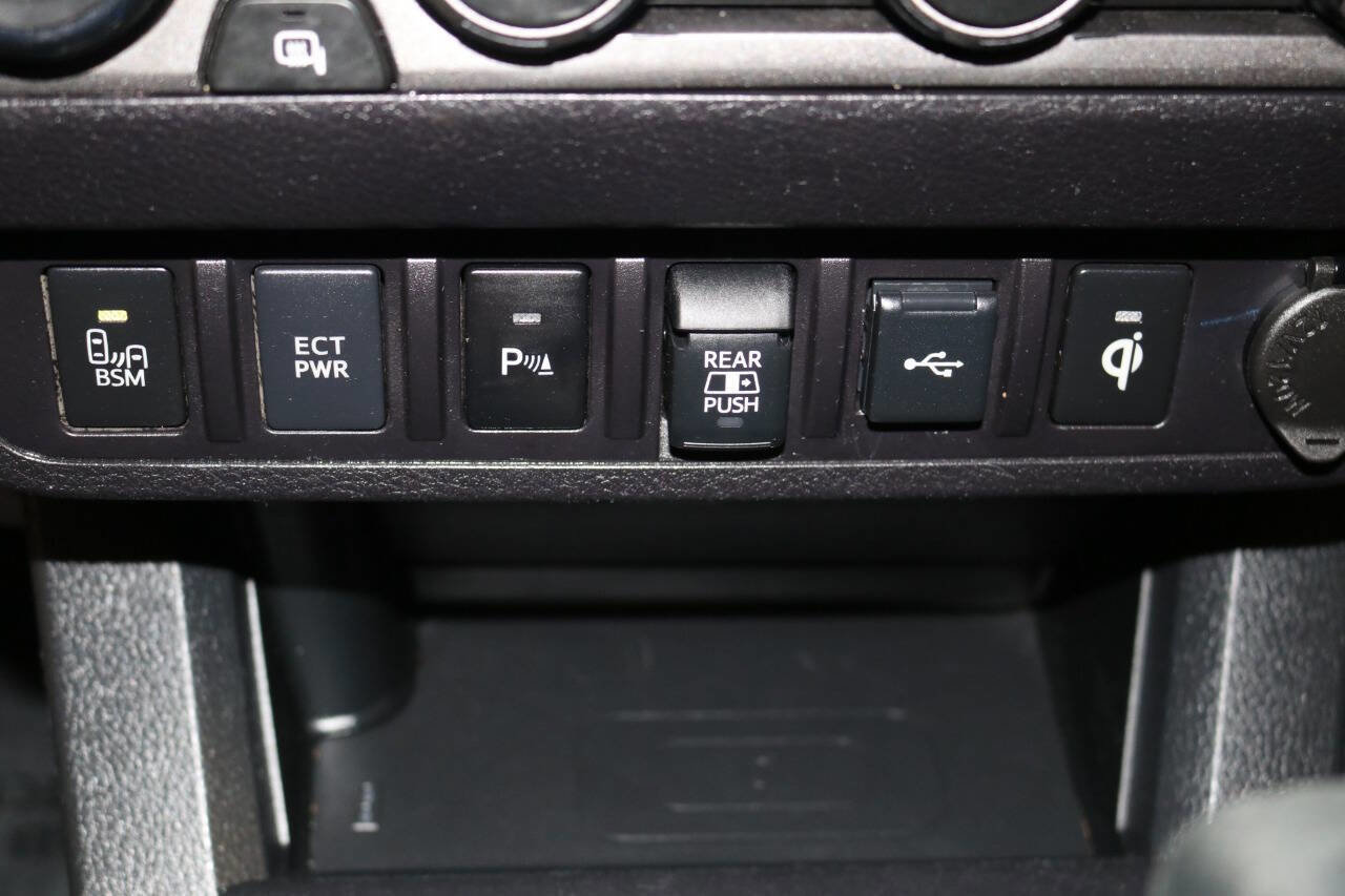 Used 2022 Toyota Tacoma TRD Off-Road image 59