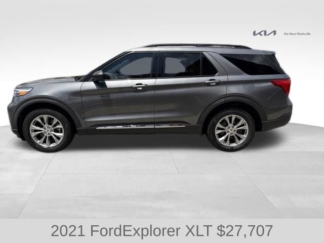 Used 2021 Ford Explorer XLT w/ Equipment Group 202A AWD/4WD image 5
