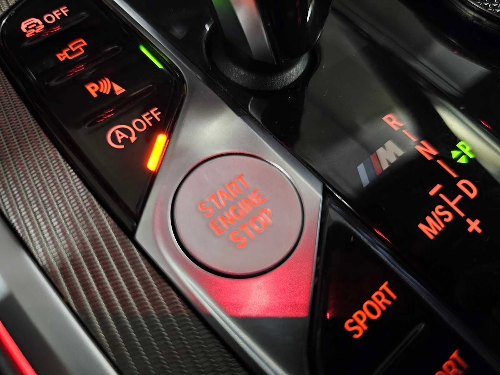 Used 2019 BMW M850i xDrive M850i xDrive w/ M Carbon Exterior Package image 30