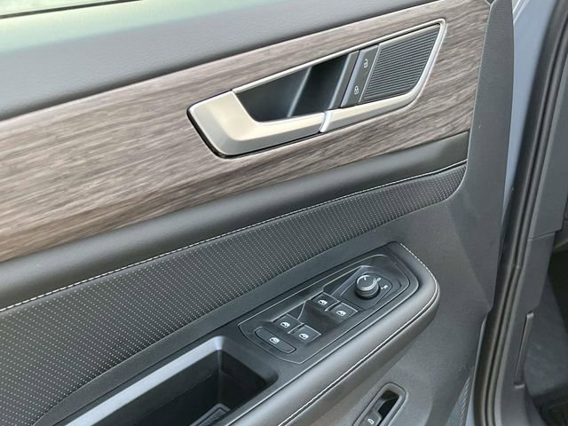 New 2026 Volkswagen Atlas SEL image 10