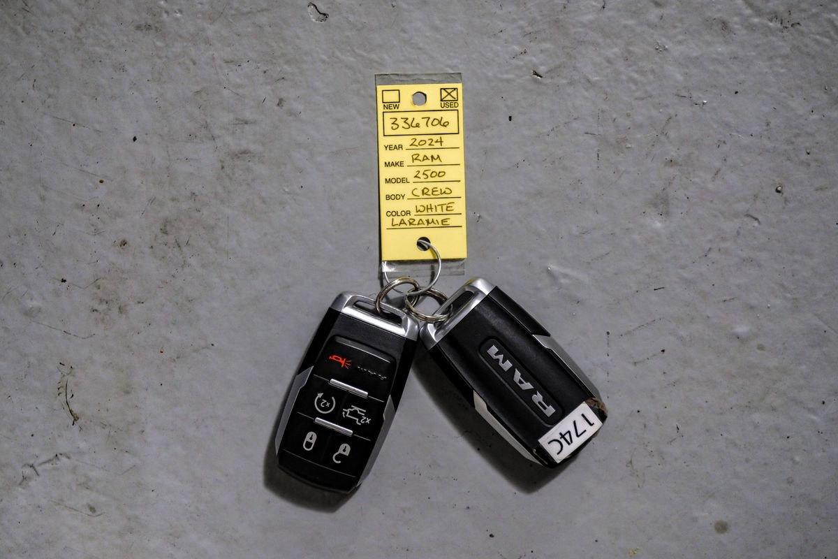 Used 2024 RAM 2500 Laramie AWD/4WD image 60