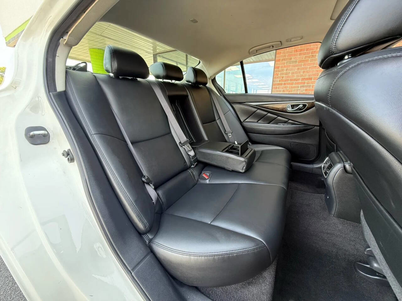 Used 2018 INFINITI Q50 Luxe w/ Essential Package (3.0T Luxe) image 19