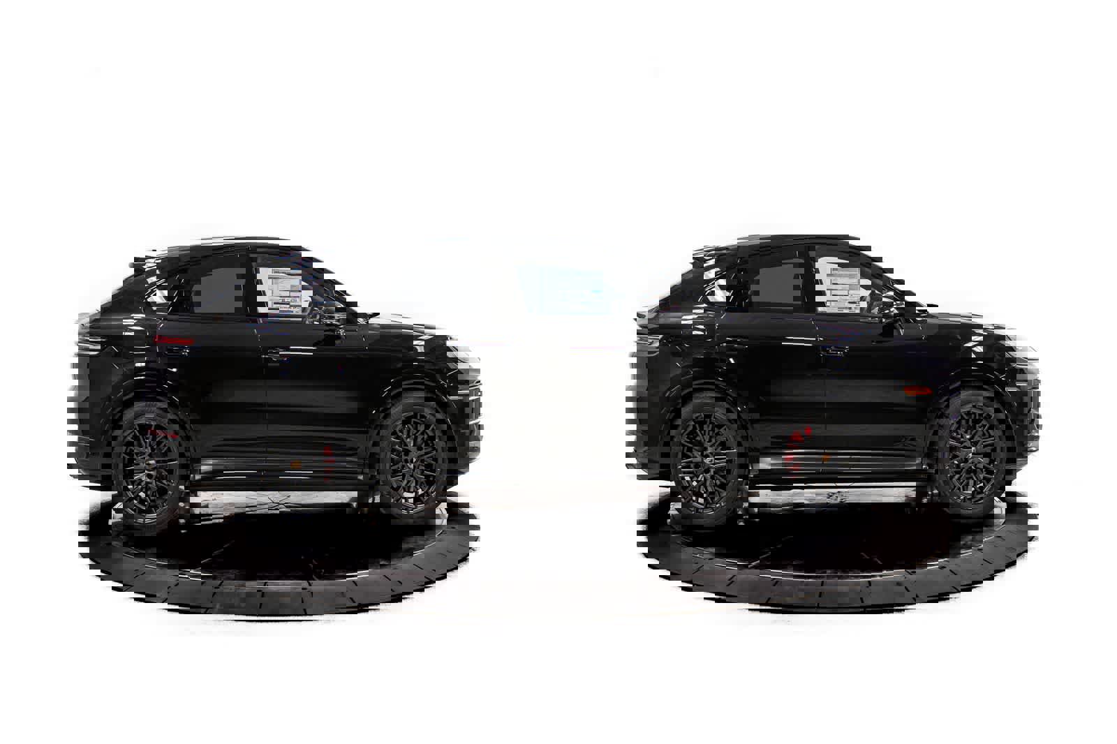 New 2026 Porsche Cayenne GTS AWD/4WD image 8