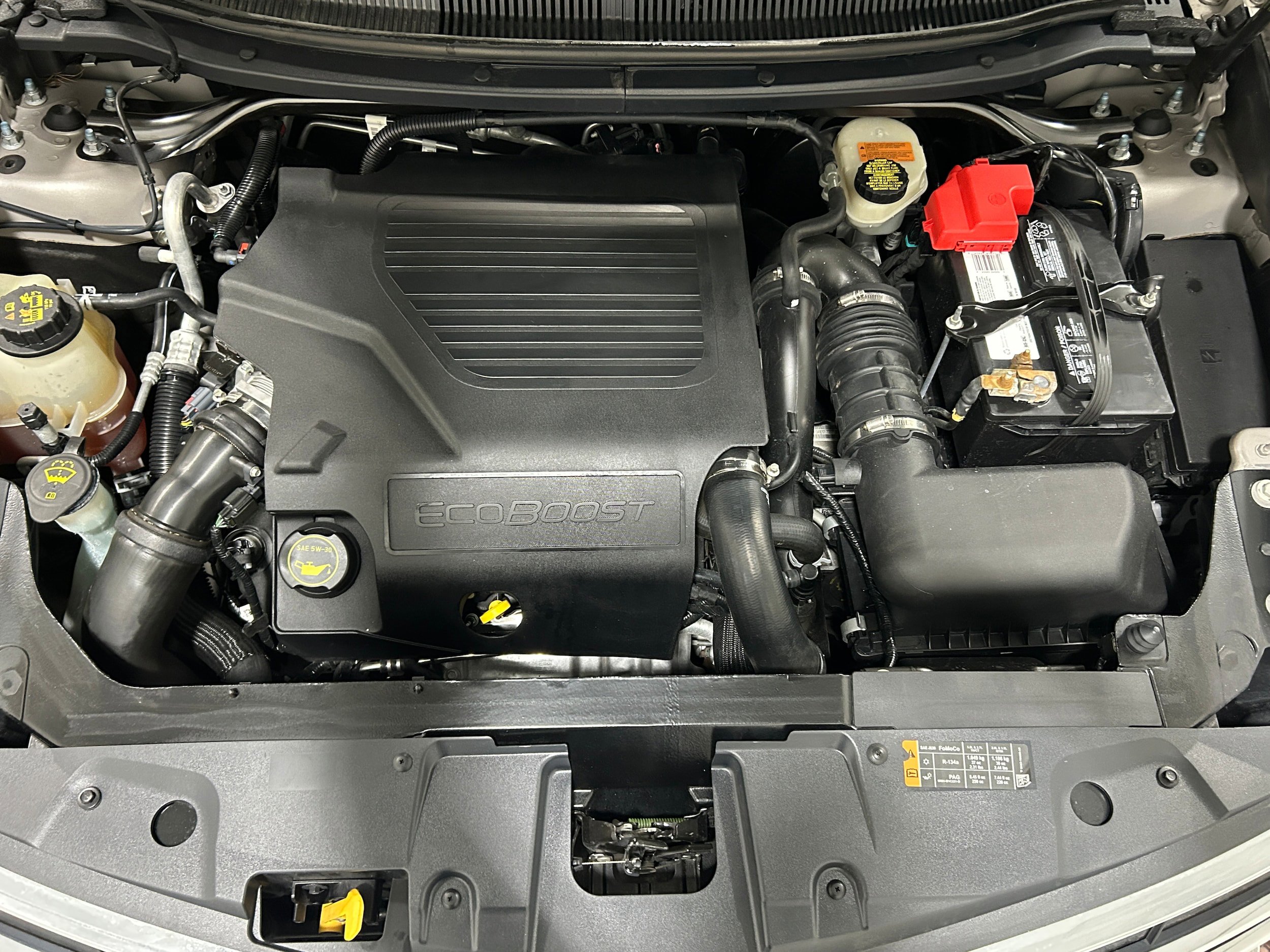 Used 2018 Lincoln MKT AWD image 18
