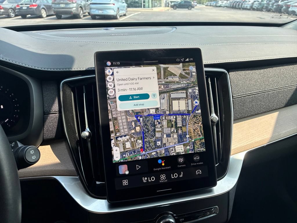 Certified 2026 Volvo XC90 B6 Plus AWD/4WD image 14
