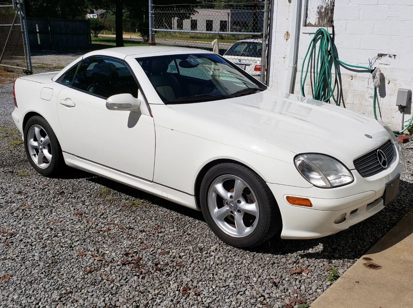 Used 2004 Mercedes-Benz SLK 320 image 2