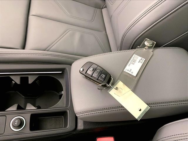 Certified 2025 Audi Q3 2.0T Premium w/ Convenience Package image 11