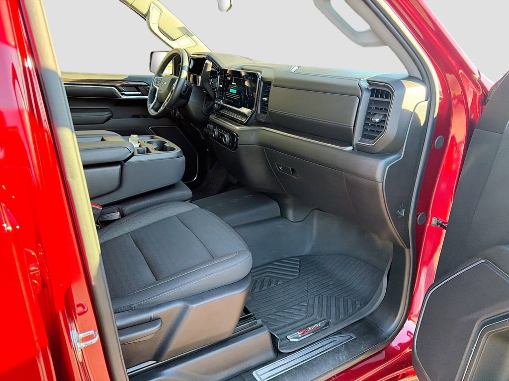 Used 2024 Chevrolet Silverado 1500 RST w/ Z71 Off-Road Package image 14