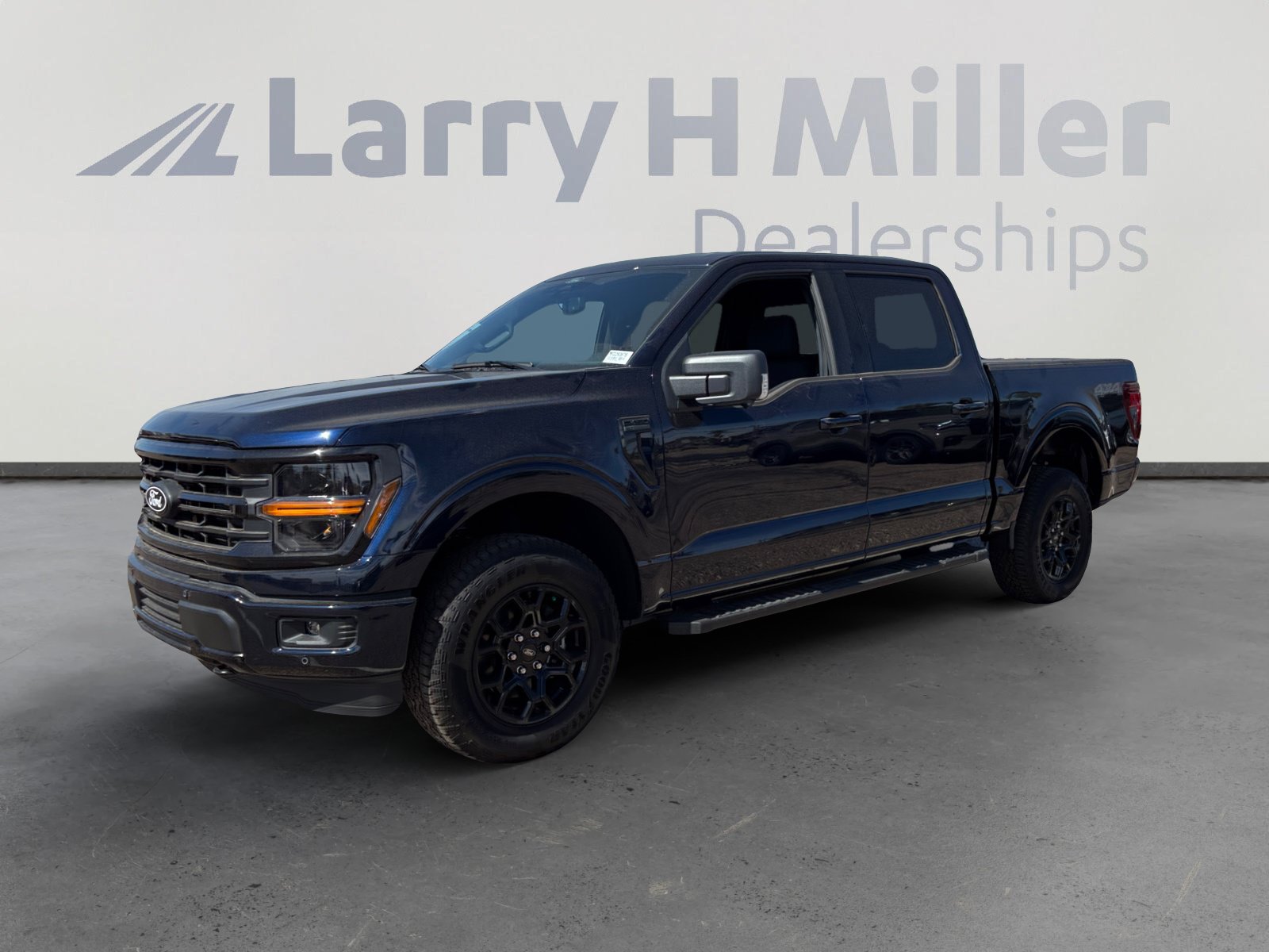 New 2026 Ford F150 XLT w/ Equipment Group 302A MID
