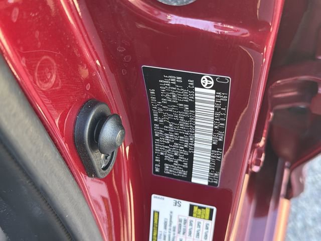 Used 2025 Toyota Corolla LE image 32