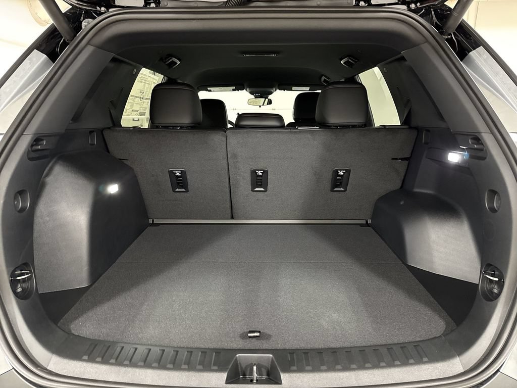 New 2027 Chevrolet Equinox RS FWD image 24