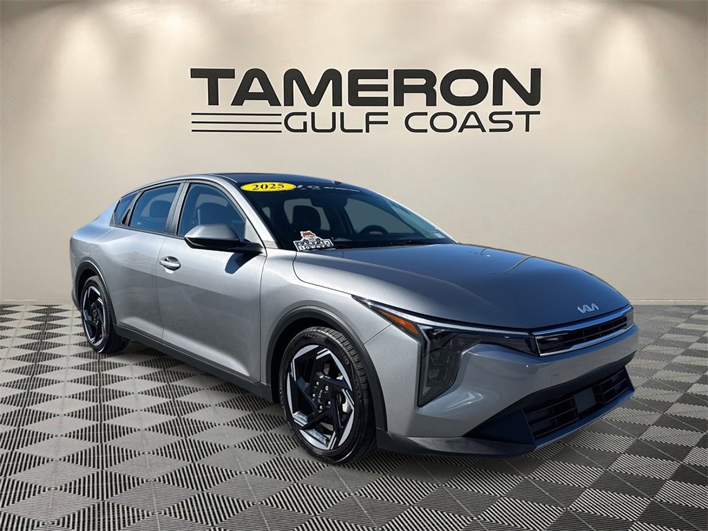 Certified 2025 Kia K4 EX