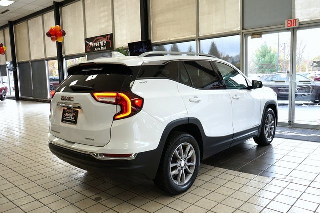 Used 2022 GMC Terrain SLT image 14