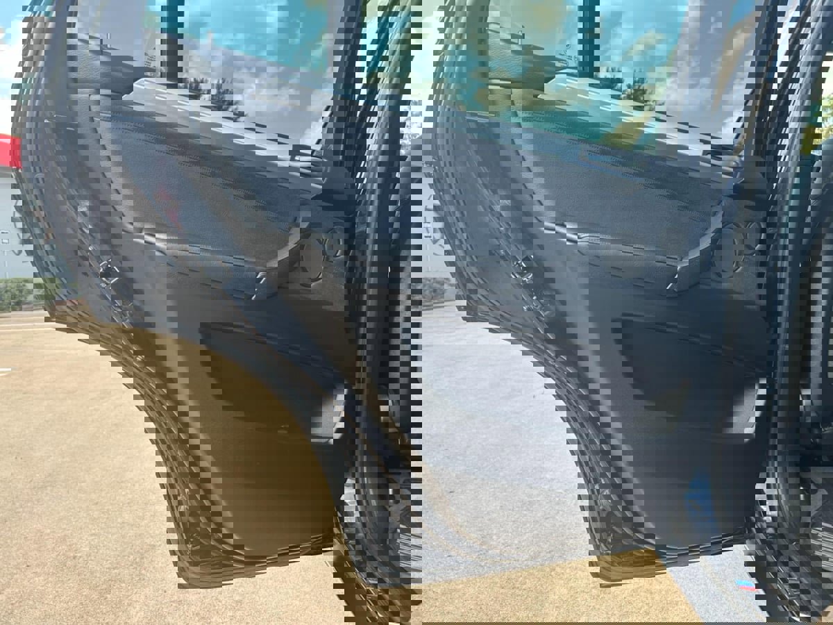 Used 2011 BMW X5 xDrive50i image 34