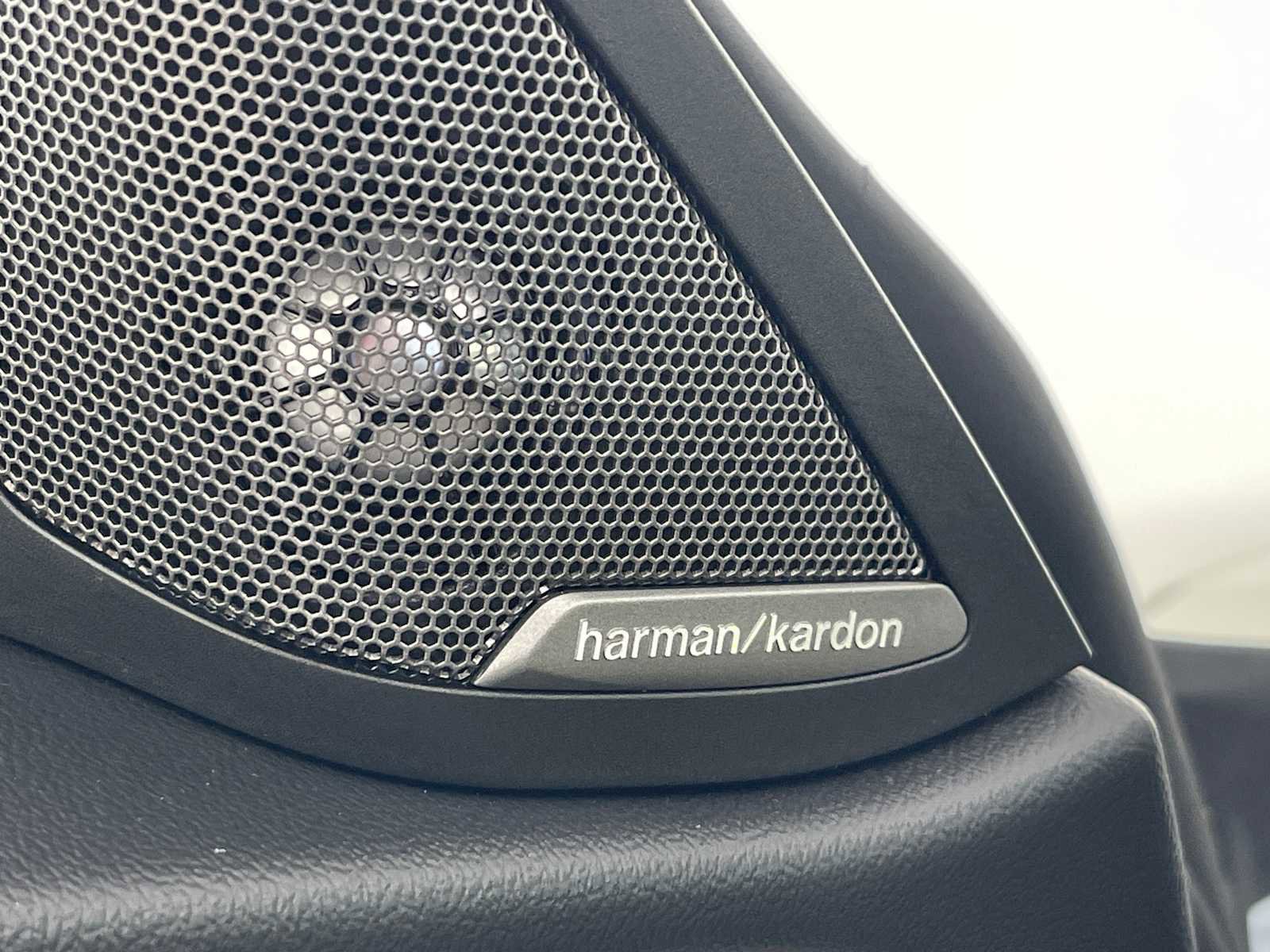 Used 2025 BMW i4 eDrive40 w/ Premium Package image 21