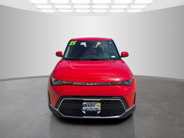 Used 2025 Kia Soul LX w/ LX Technology Package FWD image 3