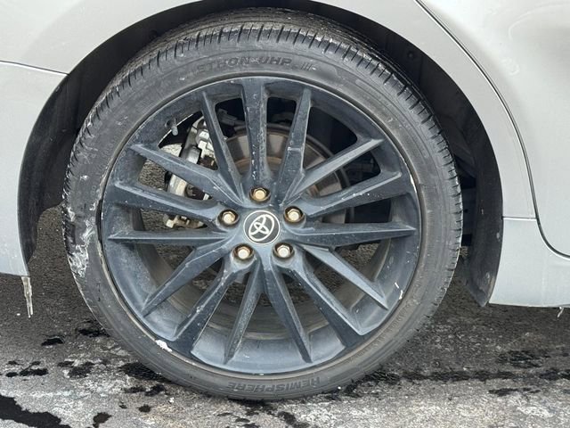 Used 2023 Toyota Camry XSE image 12