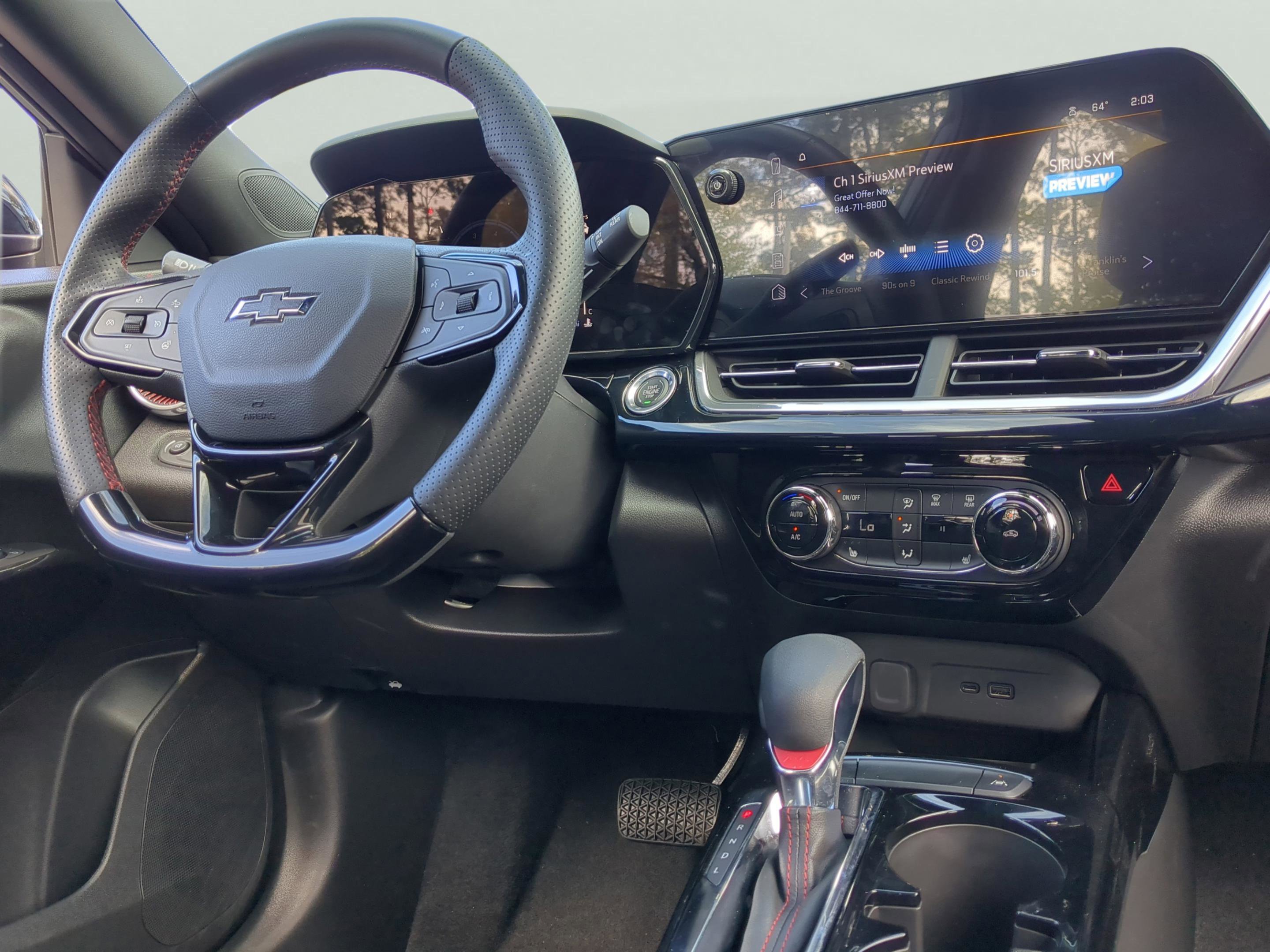 Used 2025 Chevrolet Trax RS w/ Driver Confidence Package FWD image 3