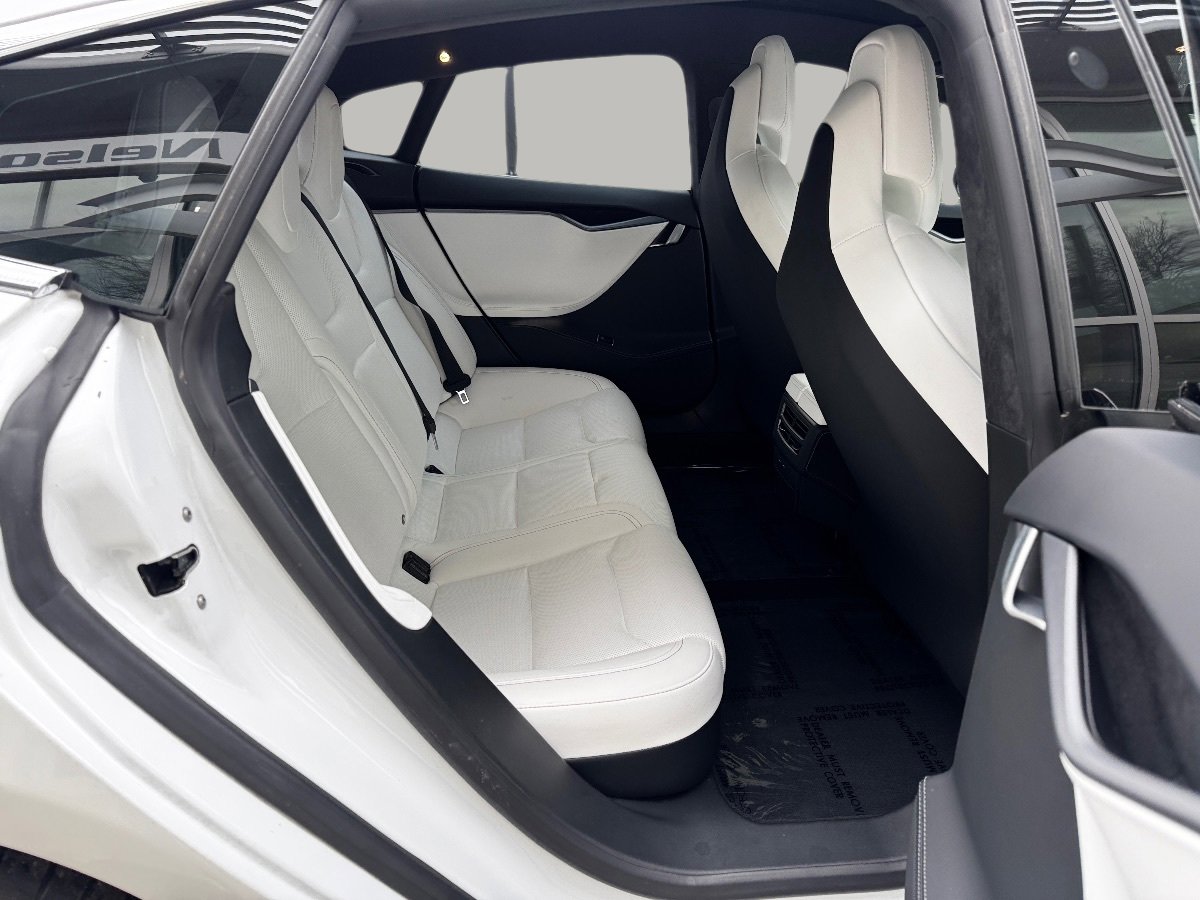 Used 2019 Tesla Model S P100D image 18