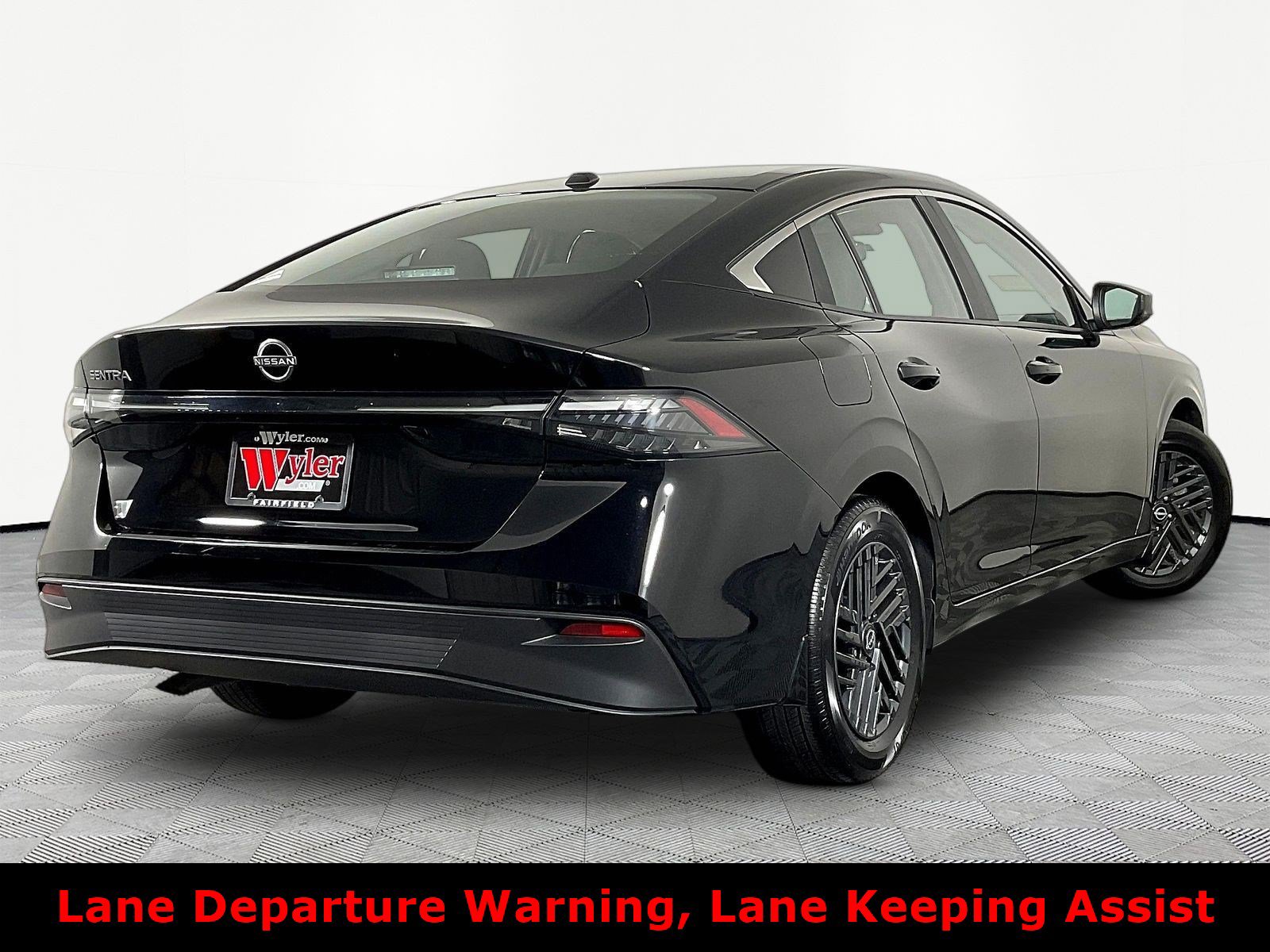 Certified 2026 Nissan Sentra SV w/ SV Convenience Package FWD image 6