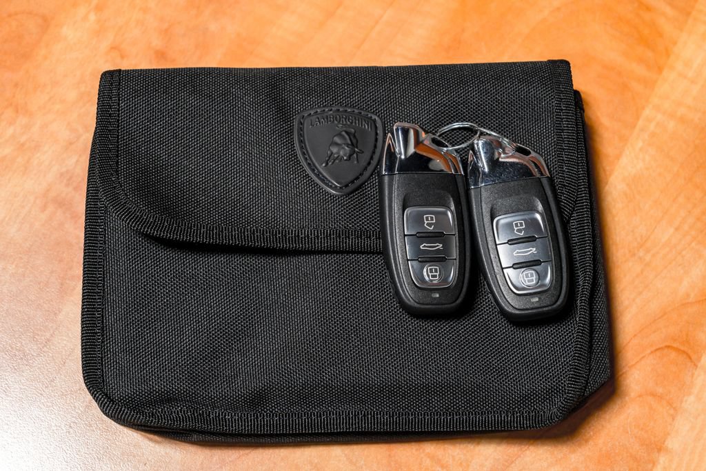 Used 2022 Lamborghini Huracan EVO AWD/4WD image 58