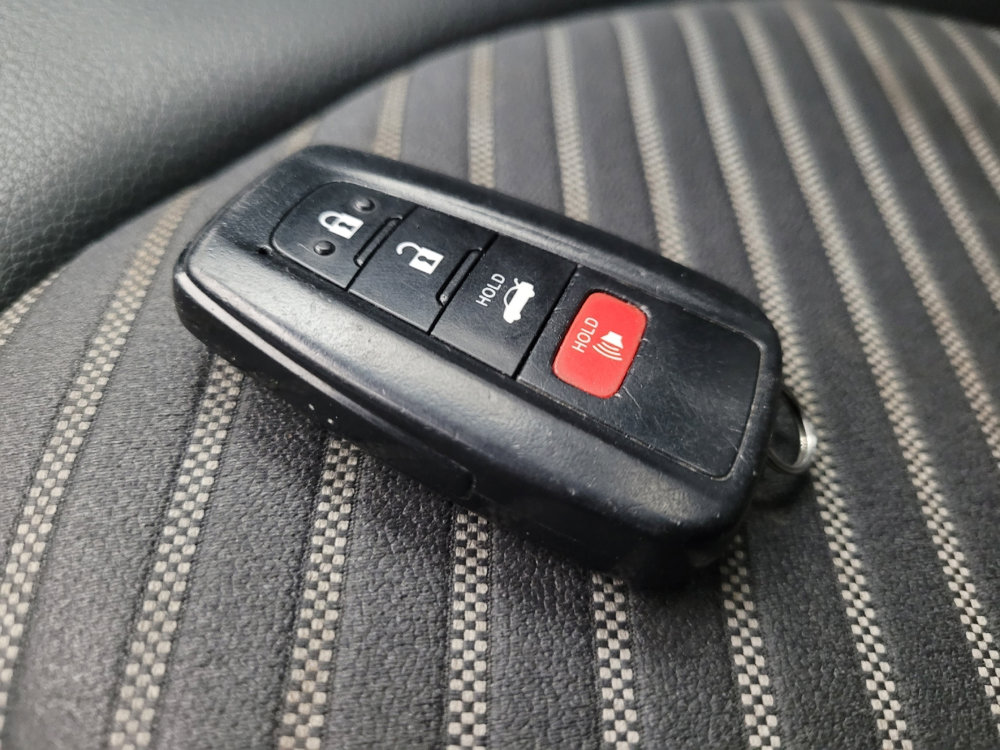 Used 2023 Toyota Camry SE image 32