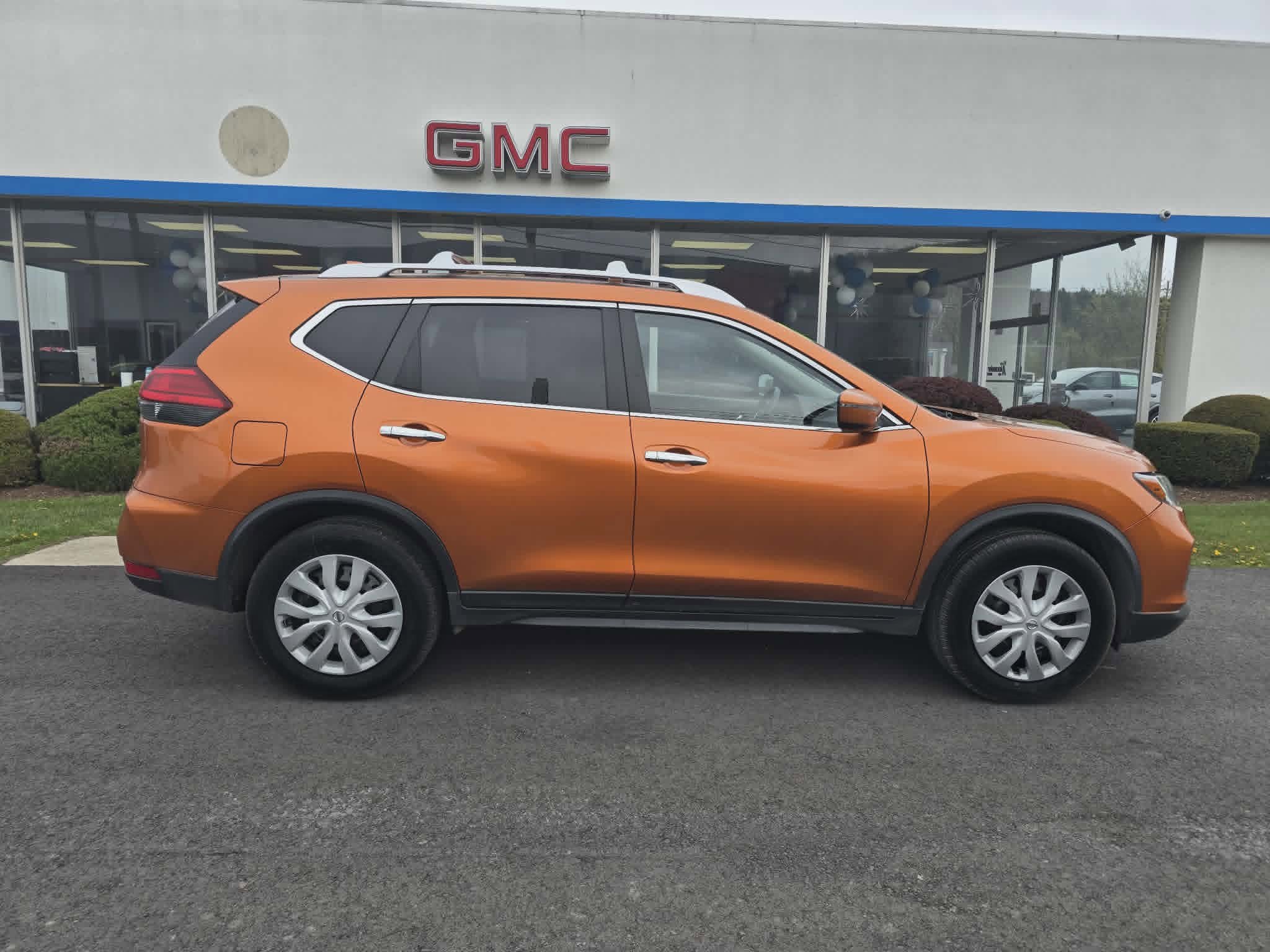 Used 2017 Nissan Rogue S w/ S Appearance Package AWD/4WD video 2