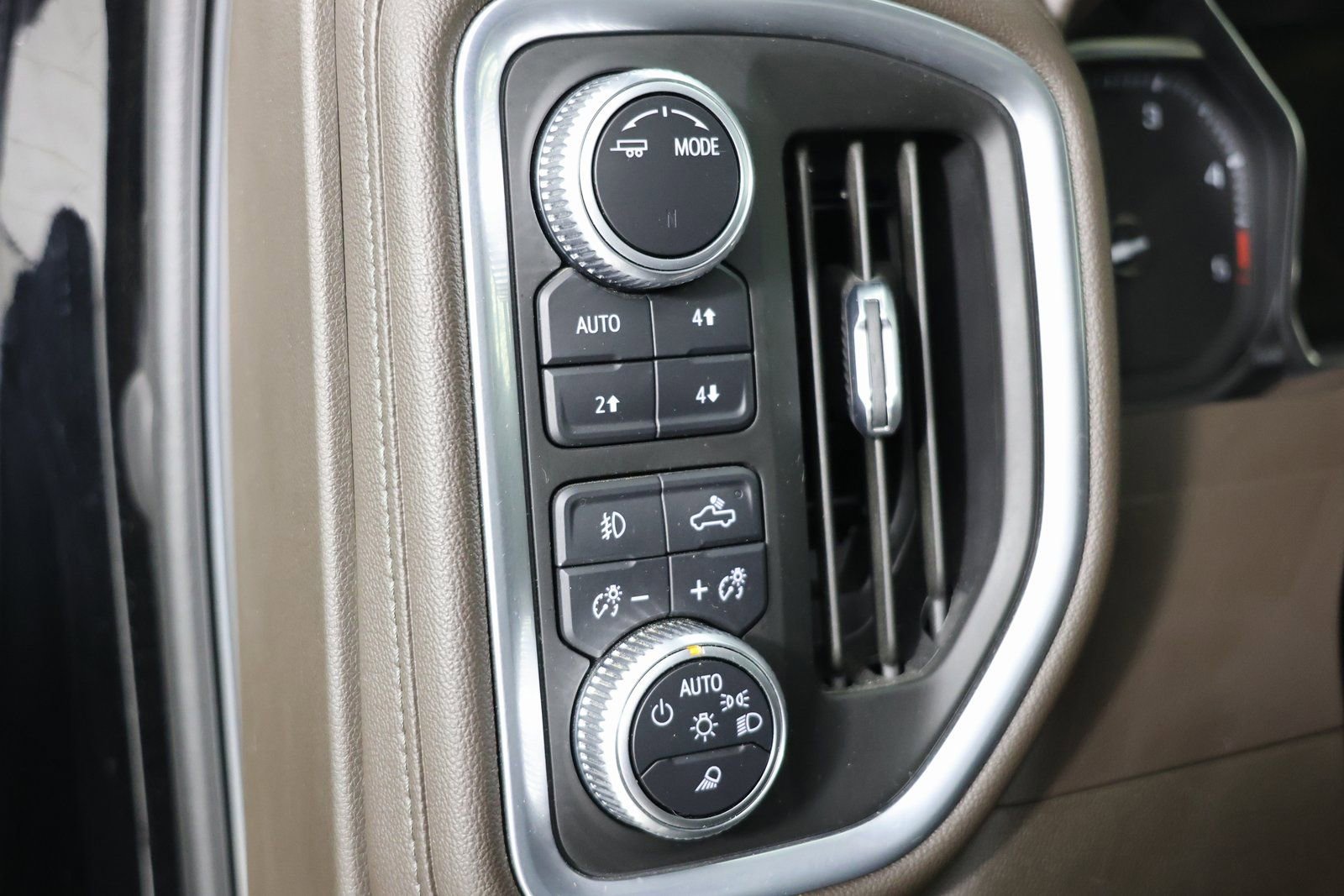 Used 2022 GMC Sierra 3500 Denali image 17