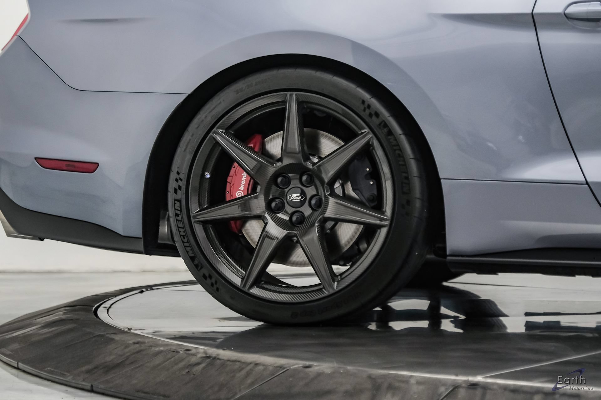 Used 2022 Ford Mustang Shelby GT500 w/ Carbon Fiber Track Pack RWD image 95