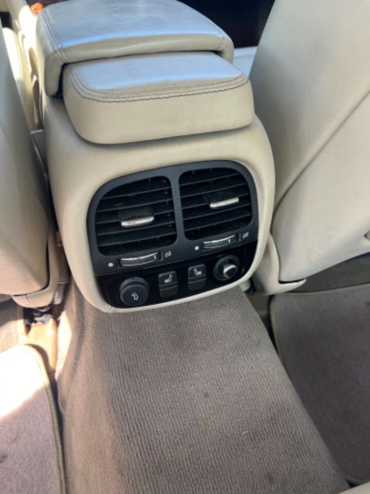 Used 2004 Jaguar XJ8 image 12