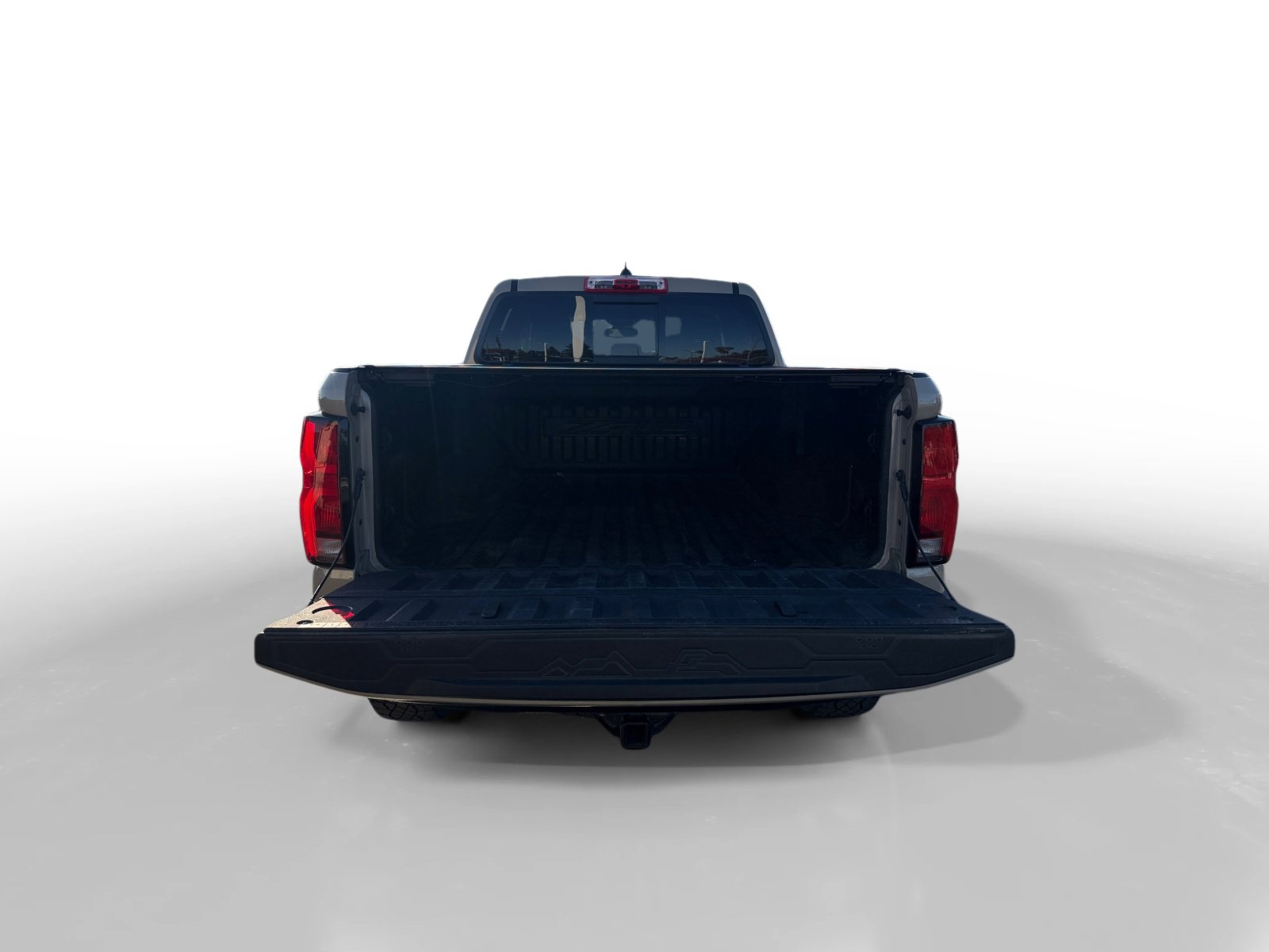 Used 2024 Chevrolet Colorado ZR2 w/ Safety Package image 17