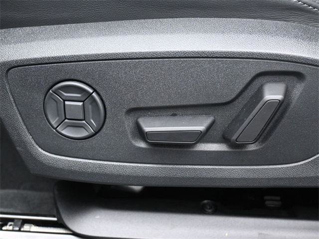 Certified 2025 Audi Q3 2.0T Premium w/ Convenience Package image 10