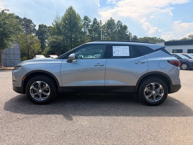 Used 2024 Chevrolet Blazer LT w/ Convenience Package FWD image 2