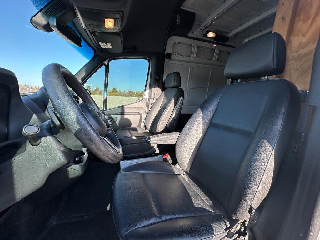 Used 2021 Mercedes-Benz Sprinter 2500 w/ Driver Convenience Package image 26