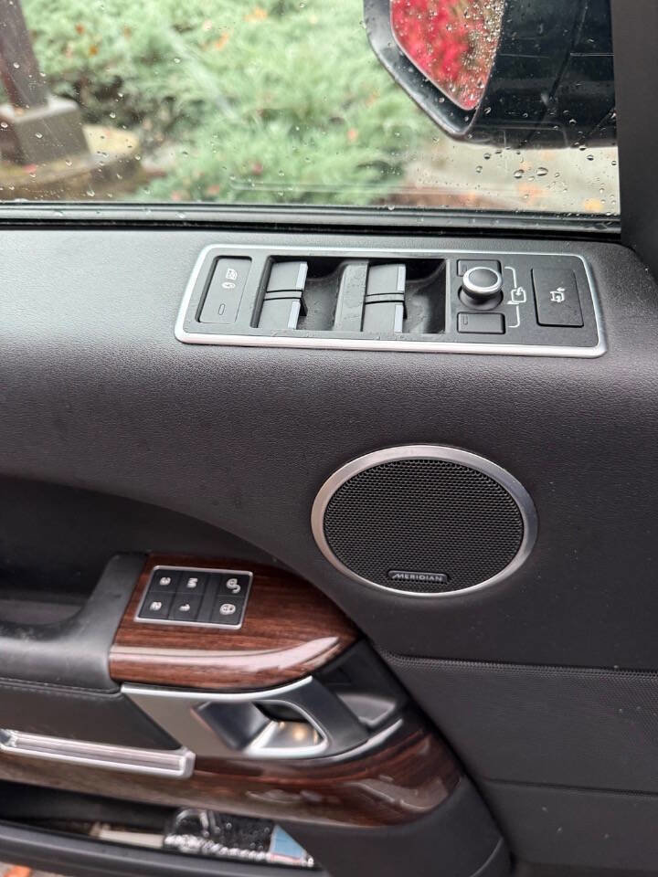 Used 2017 Land Rover Range Rover Supercharged image 10