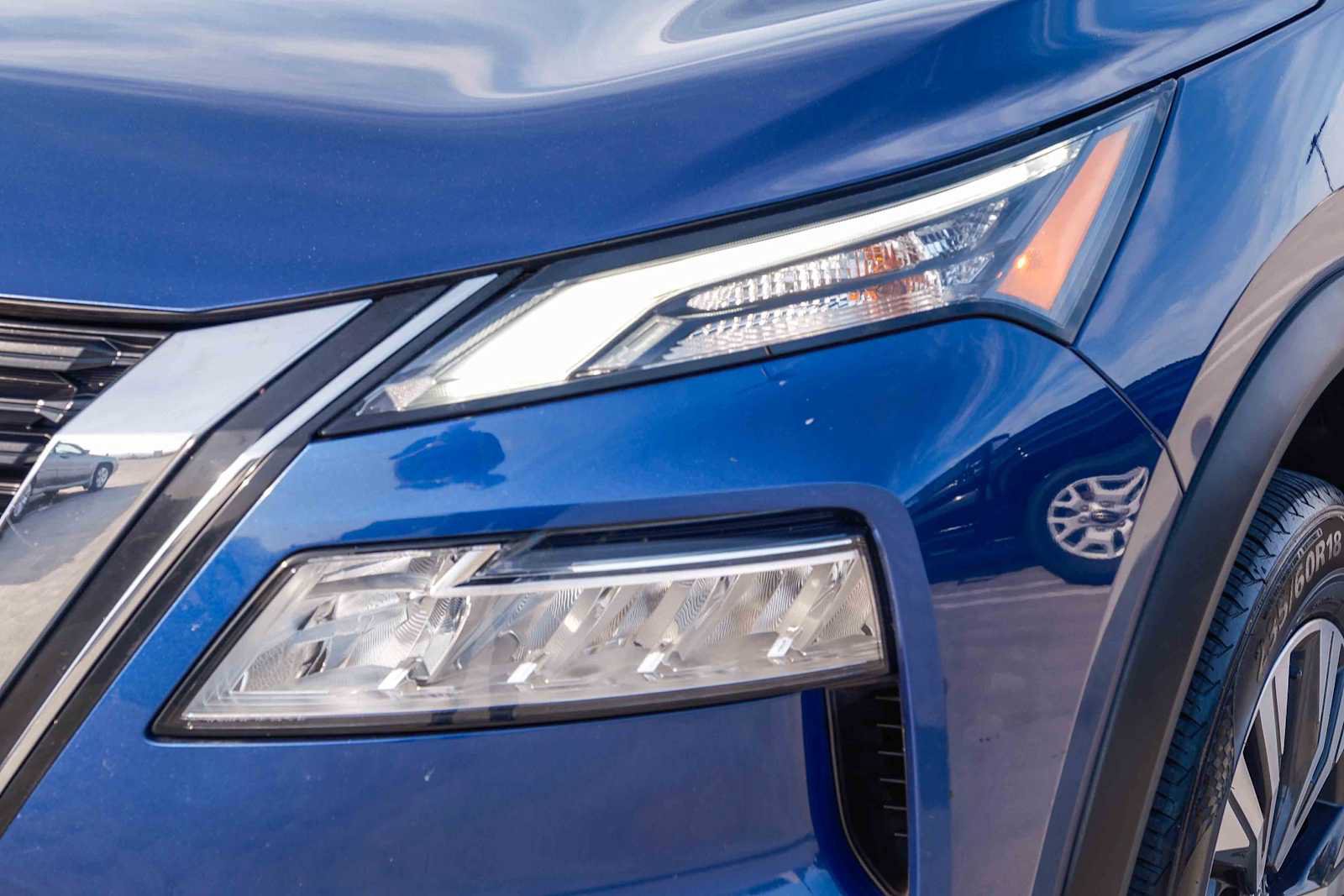 Used 2023 Nissan Rogue SV FWD image 12