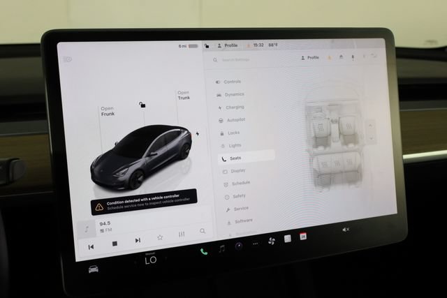 Used 2023 Tesla Model 3 Standard Range RWD image 33