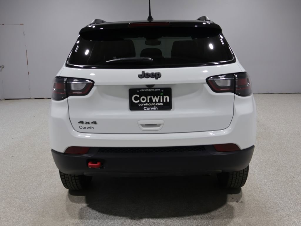 Used 2022 Jeep Compass Trailhawk w/ Trailhawk Elite Group AWD/4WD video 3
