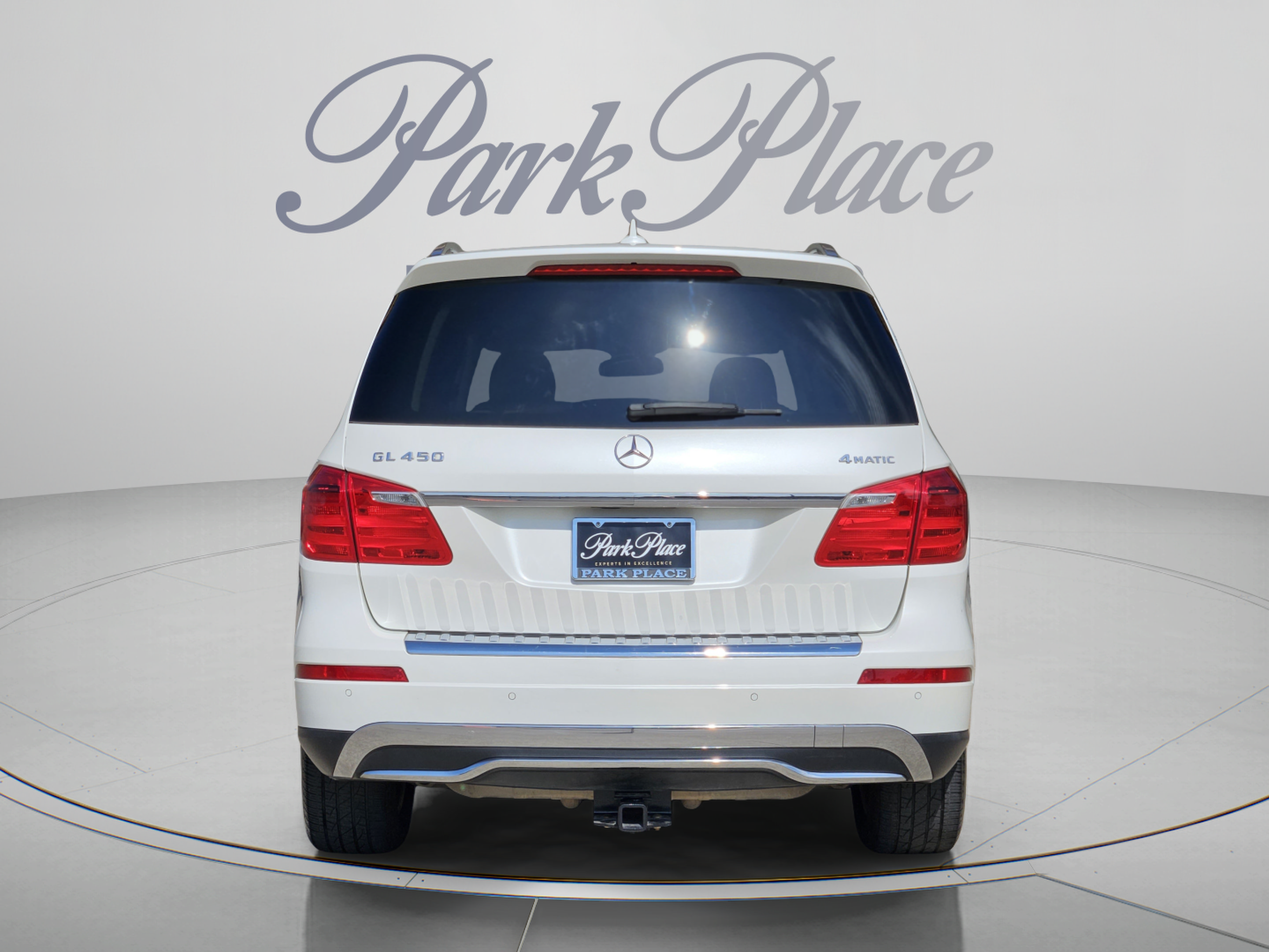Used 2015 Mercedes-Benz GL 450 4MATIC image 4