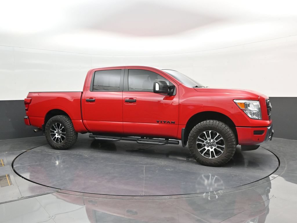 Used 2024 Nissan Titan SV w/ SV Convenience Package AWD/4WD image 9
