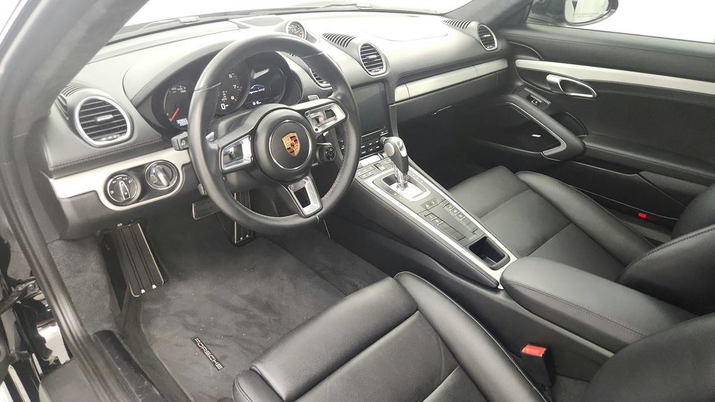 Used 2018 Porsche 718 Cayman GTS RWD image 22